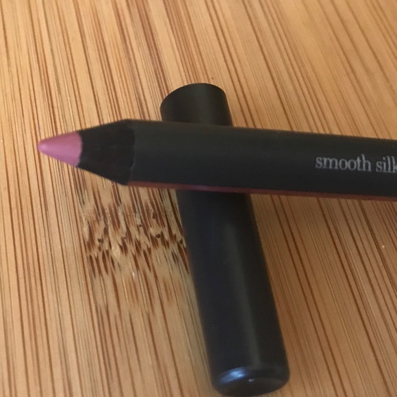 armani lip pencil